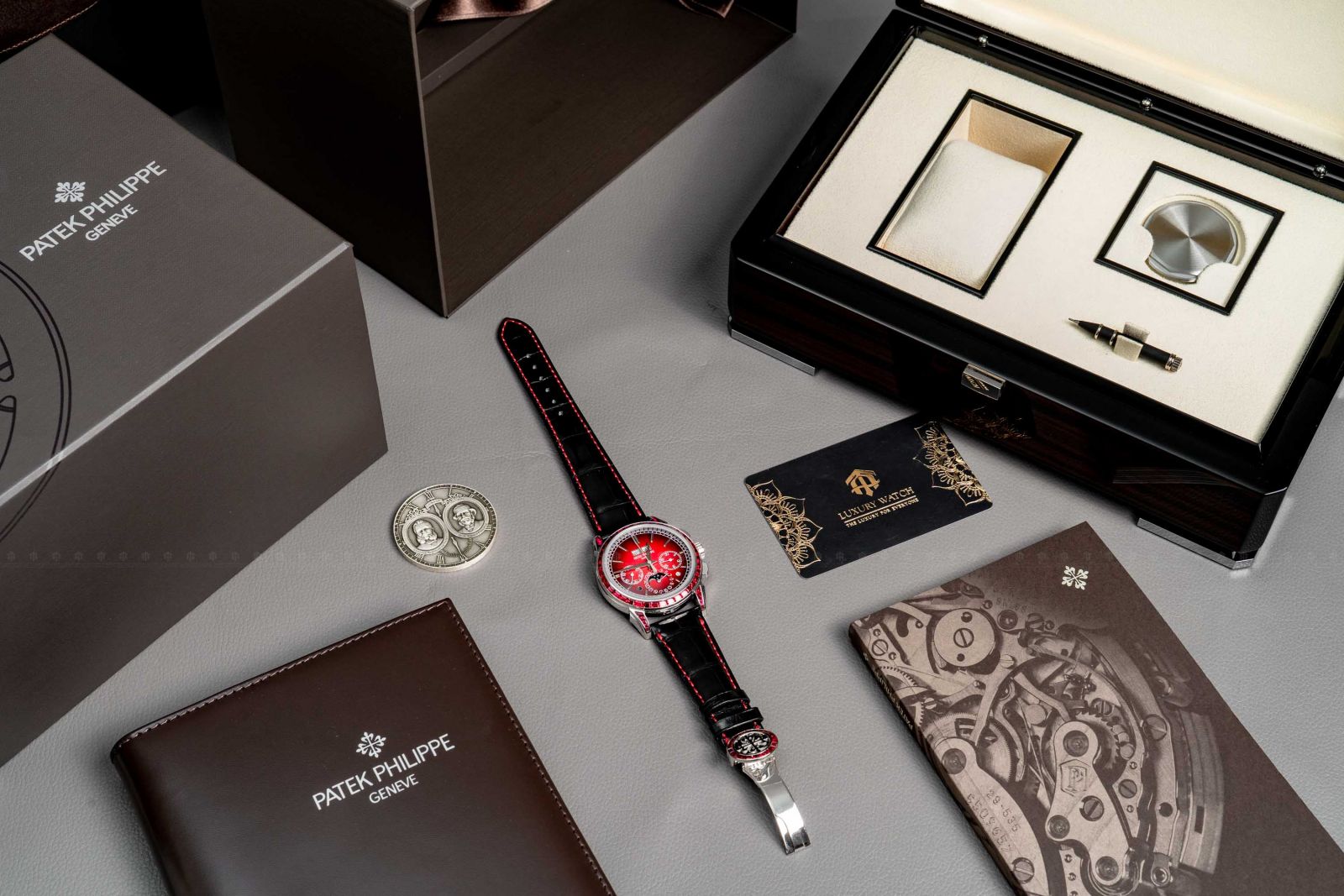 TA LUXURY WATCH